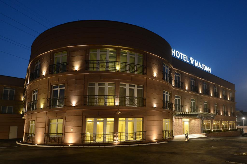 Hotel Majdan Belgrado Exterior foto